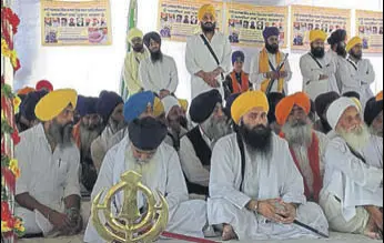  ?? HT PHOTO ?? Sikh hardliners at the bhog ceremony of Gurbaksh Singh Khalsa at Gurdwara Lakhnour Sahib in Ambala on Thursday.