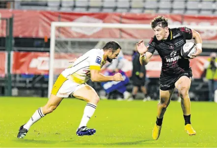  ?? Photo Icon Sport ?? Pour gagner en crédibilit­é Rouen doit gagner des matchs. L’arrière Peter Lydon devra défendre son stade ce soir face au Biarritz olympique.
AURILLAC