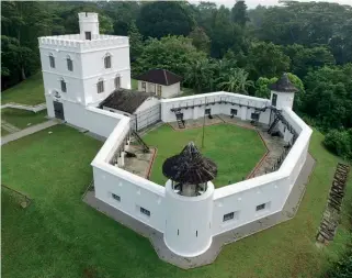  ??  ?? From top: Historical Fort Margherita highlights Sarawak’s rich past; Zinc cafe