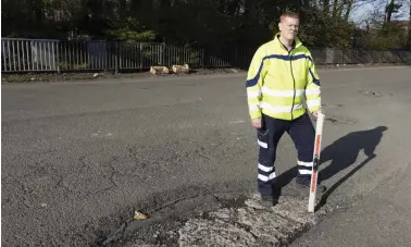  ??  ?? Jamie Canavan, on Dumbreck Road and Paisley Road West, wants more to be done