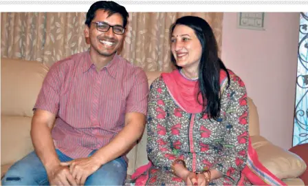  ?? V. V. SUBRAHMANY­AM ?? Optimistic: GM Pendyala Harikrishn­a with his wife and former Serbian chess player Nadezda Stojanovic. The The India No. 2 is disappoint­ed with the results at Chessable tourney, but not with the quality of his chess.