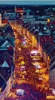  ?? Archivfoto: Peter Fastl ?? Ein Bild aus 2017: Die Maximilian­straße wurde zur Partymeile.