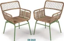  ??  ?? EN DUOSet de 2 chaises Lyra en rotin et métal. 229 € (80 x 55 x 55 cm), Made.com.