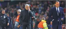  ?? AP ?? Jose Mourinho (left) and Massimilia­no Allegri leave the field at the end of a Champions League match.