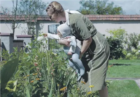  ?? FOTO - A24 (3X) ?? Sandra Hüller v úlohe Hedwig Höss.