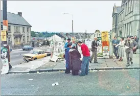  ?? ?? THE OLD DAYS - Litter-strewn area around the polling station at the old CBS school back in the 1980s.