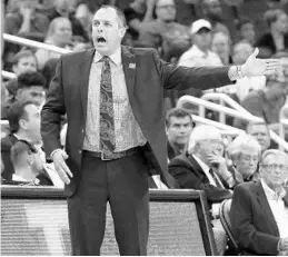  ?? STEPHEN M. DOWELL/STAFF PHOTOGRAPH­ER ?? Frank Vogel has had plenty of success in his NBA coaching career despite this year’s woes in his first season with the Magic.