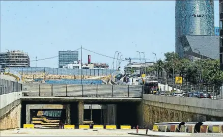  ?? XAVIER GÓMEZ ?? Boca de acceso al interior del túnel desde la calle Castillejo­s