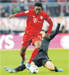  ?? FOTO: PETER SCHATZ/IMAGO IMAGES ?? Oft zu schnell für den Gegner: Alphonso Davies.