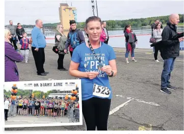  ??  ?? Keep on running Hunter Primary’s Laura Mooney and, inset, the start of the 6K road race