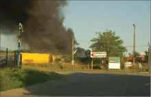  ??  ?? Plusieurs entreprise­s ont été touchées par cet incendie