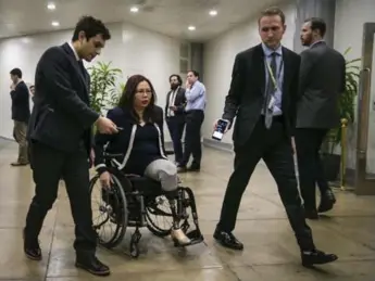  ?? AL DRAGO/GETTY IMAGES ?? U.S. Senator Tammy Duckworth has been advocating for military and disability issues since her election in 2012.