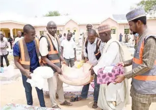  ??  ?? File pictures of Adamami during the 2020 flood disaster in Bauchi