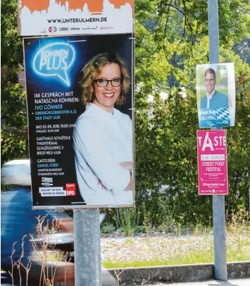  ?? Foto: Alexander Kaya ?? Vorboten des Wahlkampf Endspurts: In Weißenhorn hängen schon ein paar Plakate.