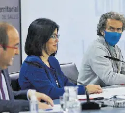  ??  ?? Simón, junto a Iceta y Darias, en la rueda de prensa de ayer. ((
EUROPA PRESS