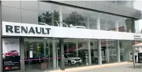  ??  ?? Renault showroom in Sri Lanka designed according to Renault internatio­nal guidelines