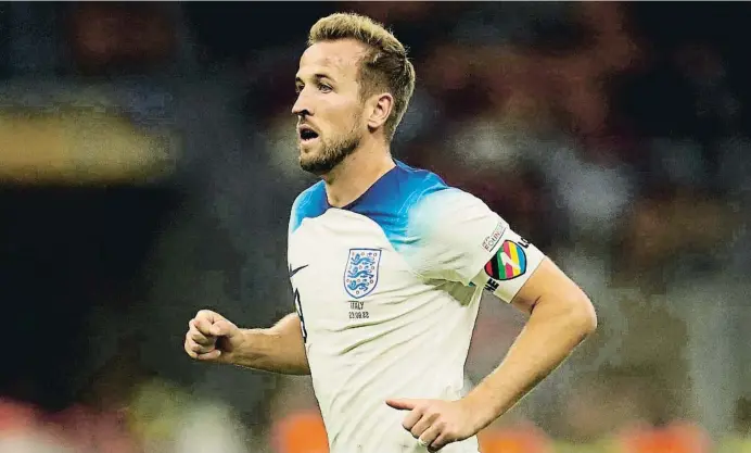  ?? Nick P       P ?? Harry Kane va portar el braçal reivindica­tiu i antidriscr­iminatori al setembre en un Itàlia-Anglaterra