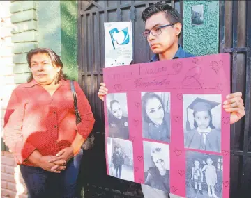  ??  ?? Martes 19 de noviembre de 2019
Justicia. Familiares de Lorena Beatriz afirman que se hizo justicia para su hija con la condena del agente Coto Mejía.