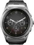  ?? Foto: LG ?? Die Urban Watch 2 von LG arbeitet auf Wunsch auch autark, kommt also ohne Bluetooth Verbindung zum Smartphone aus. Dafür lässt sie sich mit einer Nano SIM Karte bestücken, was Telefonie und direkten Internetzu­gang via Mobilfunk er möglicht. Mit einer...