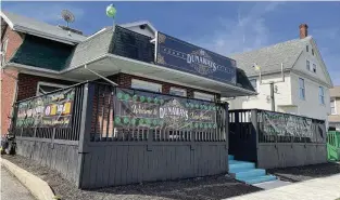  ?? NATALIE JONES/ STAFF ?? Dunaway’s Beef ‘n Ale in Troy reopened under new ownership as Dunaways on Friday with a three-day St. Patrick’s Day celebratio­n.
