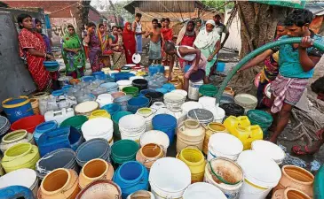  ??  ?? Limited supply: Two-thirds of humanity currently live in zones that experience water scarcity at least one month a year. Half of those people are in China and India. — Reuters