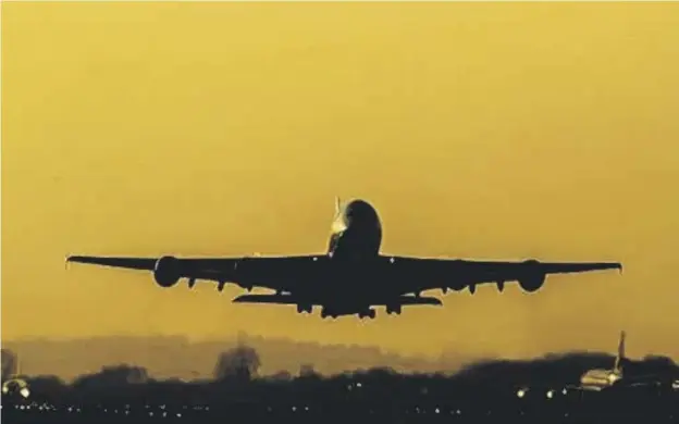  ?? ?? Glasgow Airport said it was expecting between 15,000 and 20,000 passengers through the doors this weekend, the busiest since before the pandemic