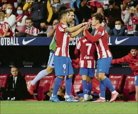  ?? FOTO: EFE ?? Luis Suárez, Griezmann y Joao Félix serán titulares contra el Levante en el Ciutat de Valencia