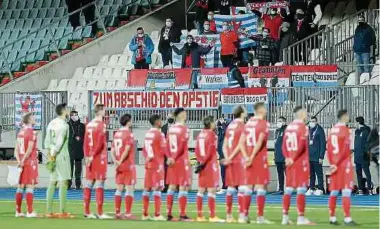  ?? Foto: Ben Majerus ?? Die Fußball-Nationalma­nnschaft möchte schnellstm­öglich aus dem Stade Josy Barthel ins neue Stade de Luxembourg umziehen.