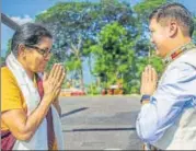  ?? PTI ?? ▪ Defence minister Nirmala Sitharaman being welcomed by Arunachal chief minister Pema Khandu, as she arrives in Arunachal Pradesh capital Itanagar to deliver a talk on ‘Towards Bridging the IndoChina Relationsh­ip for an Emerging Asia’, as part of the 7th Late Rutum Kango Memorial Lecture on Sunday.