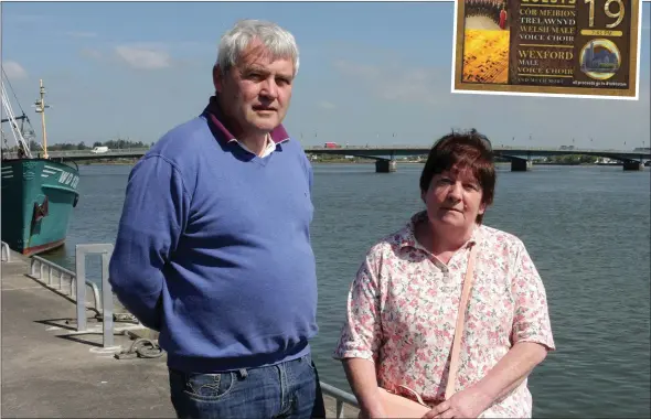  ??  ?? Evelyn Smith with Talk To Tom’s Ray Cullen who she calls an ‘angel’.