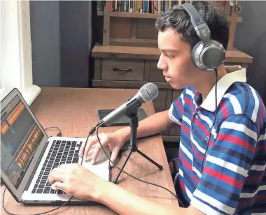  ?? PROVIDED BY DR. SAATIA JAFFRY ?? Faizan Zaidi, 15, works on his podcast about COVID-19 from his Satellite Beach home. “There’s not a lot of informatio­n out there for 14-, 15- and 16-year-olds,” he said.