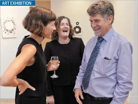  ??  ?? Artist Helen O’Connell chatting to Mermaid Arts Director Niamh O’Donnell and Des O’Brien, Director Of Services at Wicklow County Council, at her recent art exhibition in Mermaid Arts Centre.