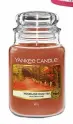  ?? ?? WOODY SCENT
Woodland Road Trip large jar candle, £24.99, Yankee Candle