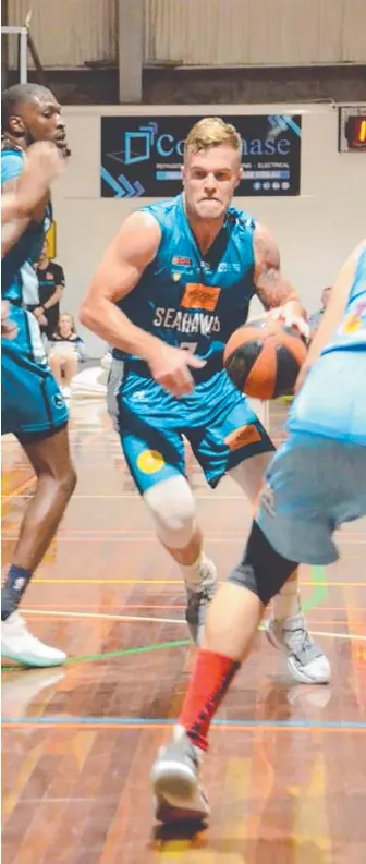  ?? Picture: FAN FAIR ?? Robert Linton in action for the Seahawks during their win over Cairns Marlins.