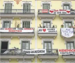  ?? // PEP DALMAU ?? Pancartas en Casa Orsola, en el Ensanche barcelonés