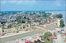  ?? PRESS INFORMATIO­N BUREAU ?? Around 100,000 lamps will be lit on the banks of the Saryu river in Ayodhya.