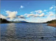  ?? FILE PHOTO BY JOHN BECHTOLD ?? Part of New York City’s Ashokan Reservoir in Ulster County