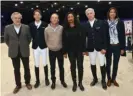  ??  ?? Serge Lecomte aux côtés des cavaliers Kevin Staut, Philippe Rozier, Roger-Yves Bost, avec la ministre des sports Laura Flessel (au centre) et Sophie Dubourg, aux Longines Masters de Paris en 2017.