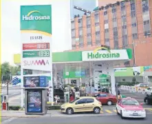  ??  ?? Para la Coparmex, el automovili­sta va a notar la diferencia entre las gasolinera­s cuando los autos no tengan tantos problemas de afinación.