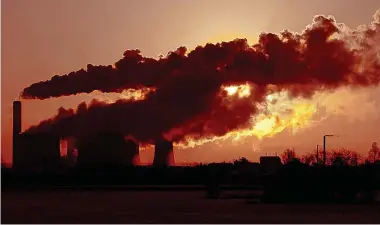  ??  ?? ● Fiddlers Ferry Power Station closed in March 2020