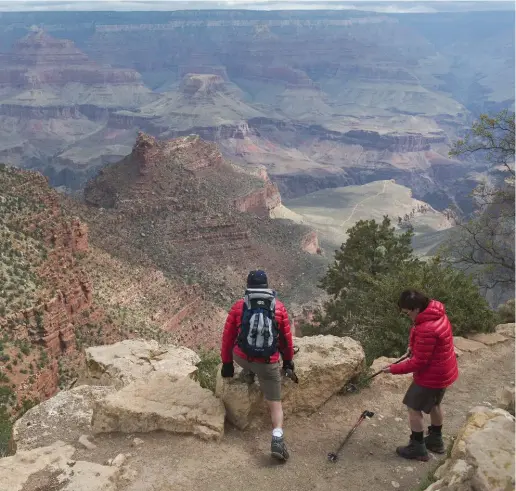  ?? SHARON MATTHEWS-STEVENS PHOTOS FOR THE TORONTO STAR ?? A common Grand Canyon pastime is hiking around it or down it. The majestic views from Bright Angel Trail are a sight to behold.