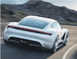  ?? FOTO: PORSCHE ?? NESTE ÅR: Den norske importøren sier bilen er ventet hit neste høst. Som konseptbil het Porsches første elbil Mission E, nå er den døpt Taycan.