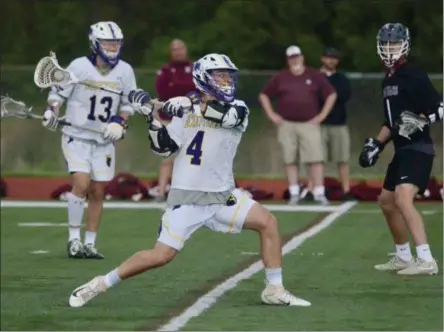  ?? BY JOE BOYLE JBOYLE@DIGITALFIR­STMEDIA.COM @BOYLERALER­TTROY ON TWITTER ?? Lucas Bennice takes a shot from midrange on May 24 at Columbia High School in the Section II Class B title game against Burnt HillsBalls­ton Lake.