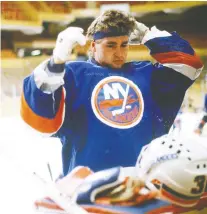  ?? STEVE BABINEAU/GETTY IMAGES FILE ?? Kelly Hrudey was in goal for the New York Islanders’ marathon game against the Washington Capitals in 1987.