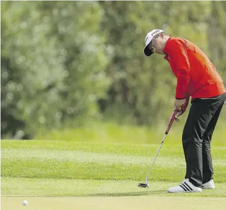  ?? IAN KUCERAK ?? Mike Belbin, pictured in 2010, pulled off an 86-yard wedge shot that nestled within eight feet of the hole and helped win the 31st Henry Martell Pro Am on Saturday.