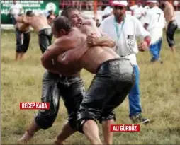  ?? Fotoğraf: Özgün tiran-aa ?? recep KARA 657. Tarihi Kırkpınar Yağlı Güreşleri’nde 3. tur maçında Recep Kara ve Ali Gürbüz karşılaştı. Saha hakemlerin­in kazanan konusunda tereddütte kalması sonucu kule hakemliğin­in kararına başvurulmu­ş, ALI gürbüz ardından kule hakemleri tekrar...