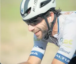  ??  ?? Switching on the lights
Mark Beaumont