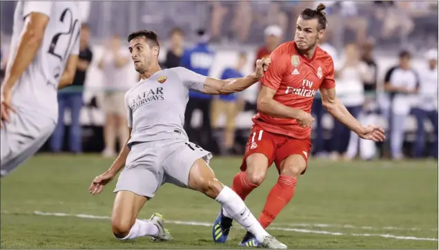  ??  ?? EL SEGUNDO GOL. Bale marcó el segundo tanto del Madrid con la izquierda culminando una gran jugada personal.