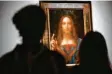  ?? Foto: Akmen/afp ?? „Salvator Mundi“heißt das teuerste Gemälde der Welt. Es soll von Leonardo da Vinci sein und wurde für über 400 Millionen Euro verkauft.