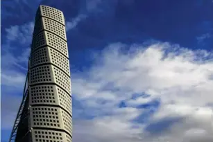  ?? (SilviaMan/imagebank.sweden.se) ?? The ‘Turning Torso’ is the highest skyscraper in Scandinavi­a